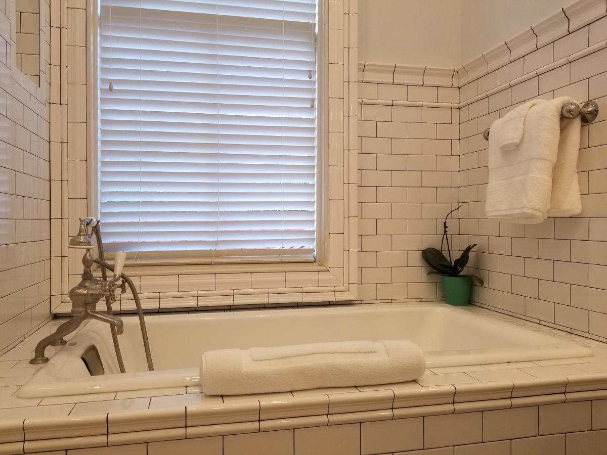 서배너 Thomas Weihs Haus B&B 외부 사진